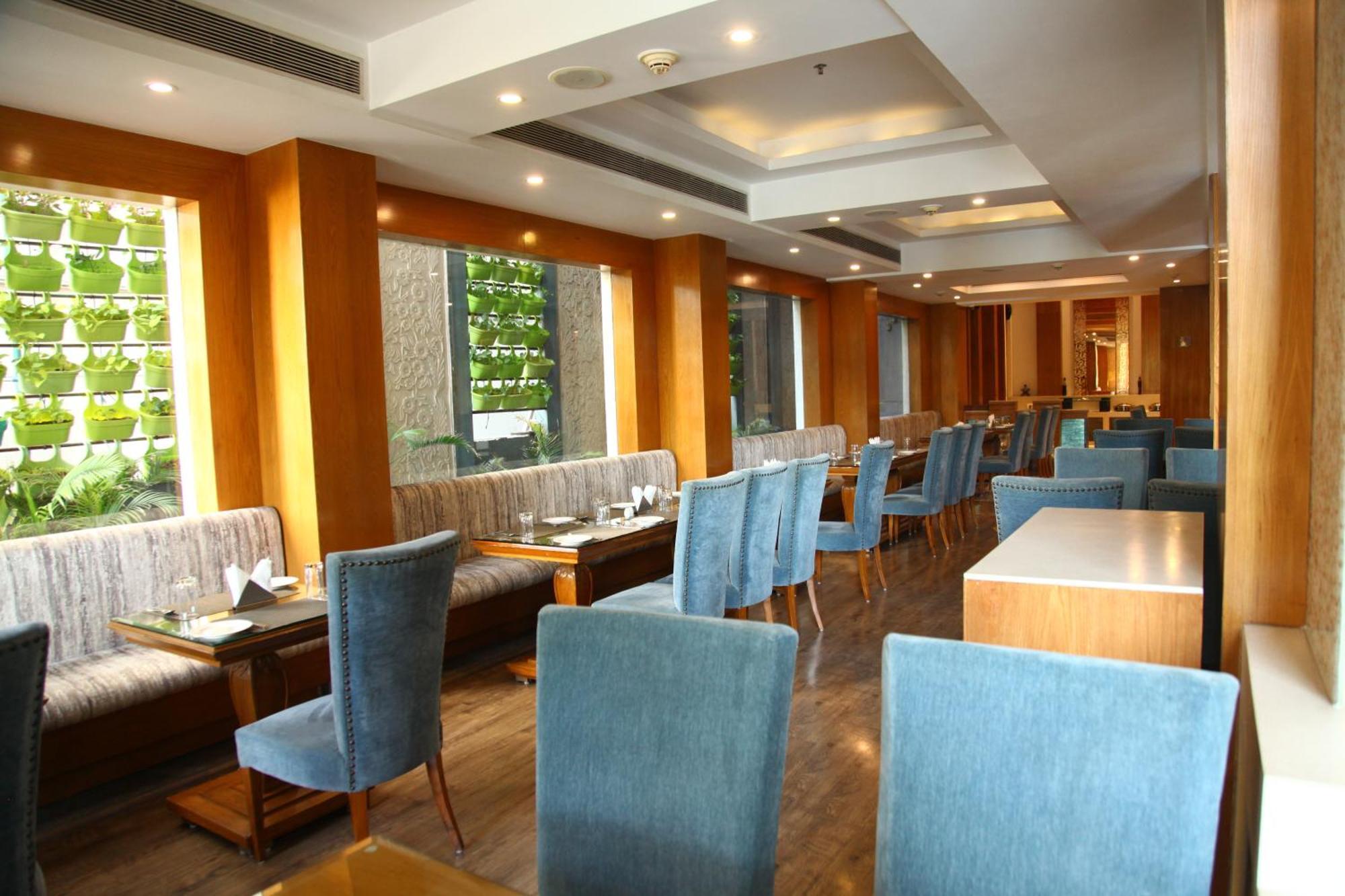 The Place Gurugram, A Member Of Radisson Individuals Gurgaon Exterior foto